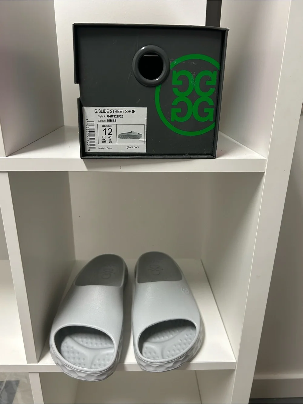 G/FORE Kids' Light Gray Foam Slide Sandals